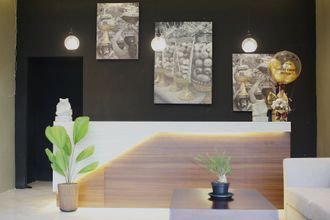 大堂 4 Heroes Hotel