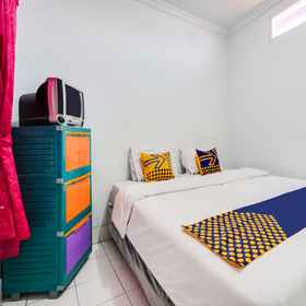 Bedroom 1 SPOT ON 91386 De Jawara Homestay Syariah, Satuan Brimob Polda Jabar Hotels