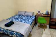 Bedroom SPOT ON 91402 Home'59 Tegal Danas