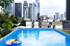 游泳池 Karaarom Hotel