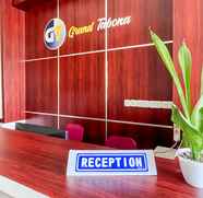 Sảnh chờ 3 RedDoorz Plus @ Grand Tabona Hotel Ternate