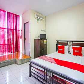 Bedroom 1 OYO 91415 De Wijaya Hotel, Waru Hotels