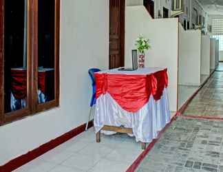 Lobi 2 OYO 91416 Puri 88 Homestay