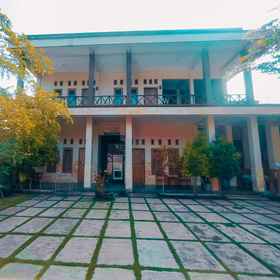 Exterior / Building1Bintang Homestay Watukarung,Pantai Kwaru Gunturharjo Paranggupito Wonogiri飯店