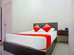 OYO 91432 Dalle 5151 Jeneponto Near Patung kuda, Jeneponto, USD 4.77