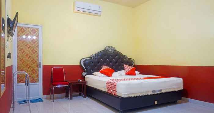 ห้องนอน OYO 91433 Hotel Sari Jeneponto