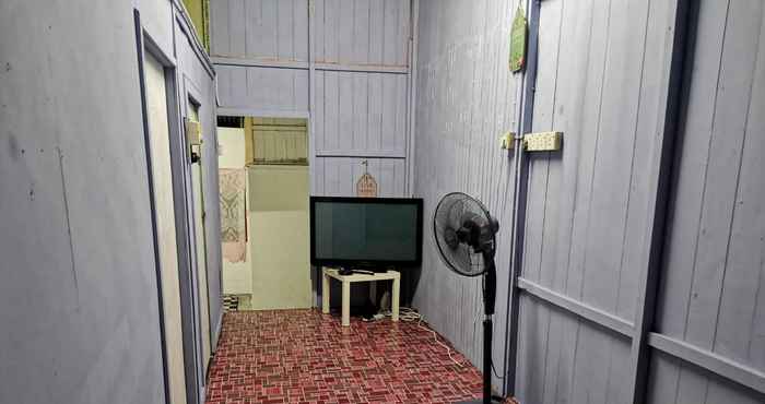 Lobi OYO Home 90549 Teemuram Budget Homestay