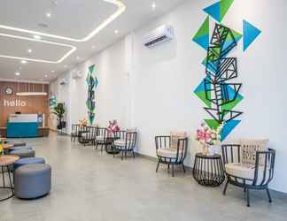 Lobby 2 Hotel Premier Makassar