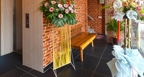 Lobby 2 Super OYO 90572 J Hotel Masjid India