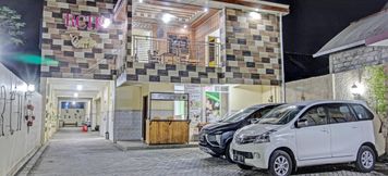 Exterior 2 OYO 91429 Butterfly Kost
