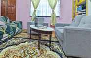 Lobby 5 OYO 90566 Homestay Tg Gemok