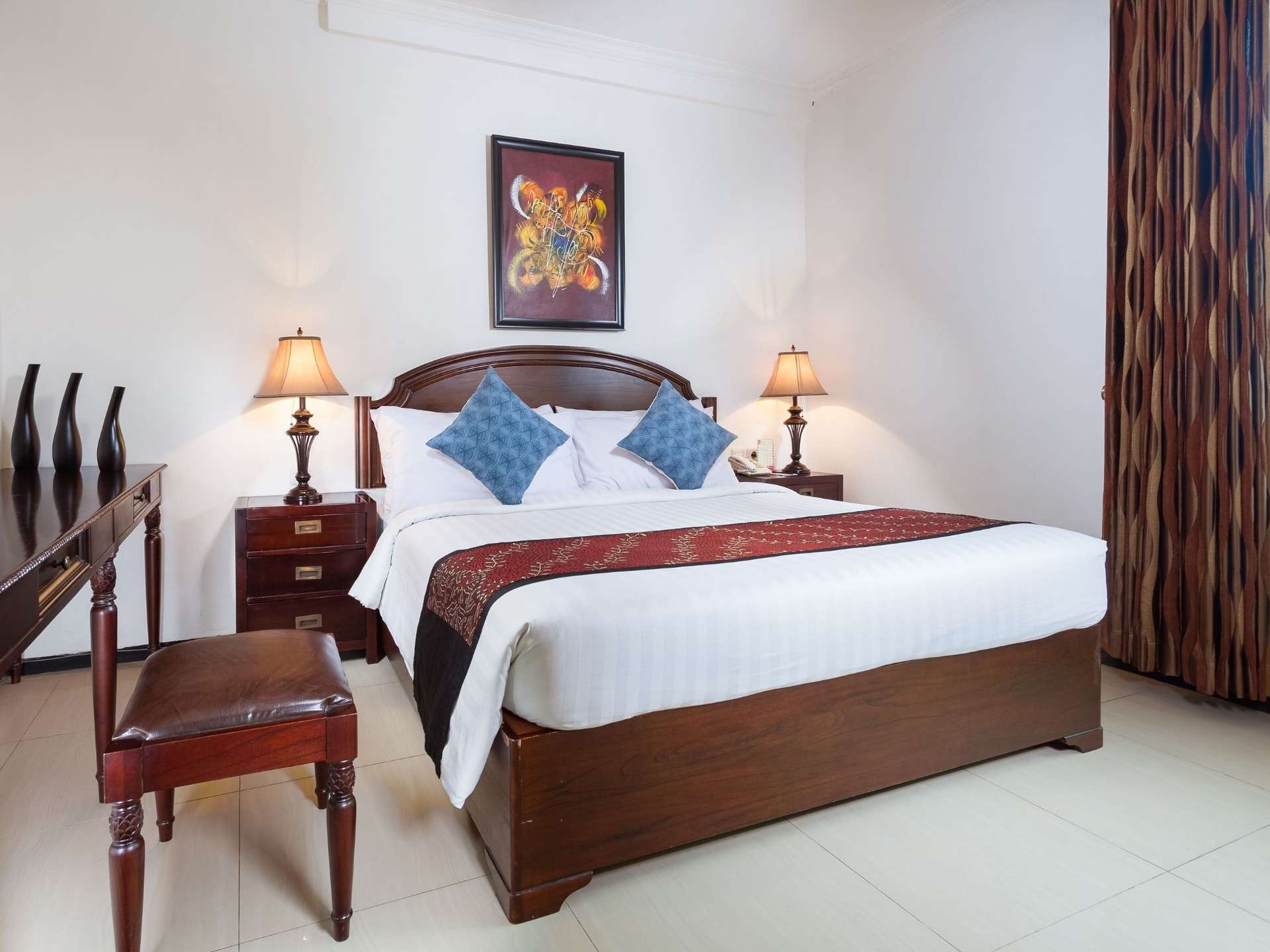 Tuwuh Hotel at Kayutangan - Montana Malang - Hotel dekat Alun Alun Malang