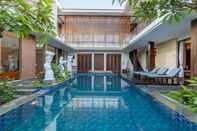 Swimming Pool Green Luxury Villa Jimbaran