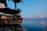 Swimming Pool Capa Maumere Resort Hotel