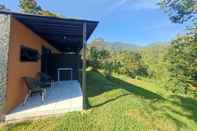 Ruang untuk Umum Rumah Teras Glamping dan Kabin Ciater