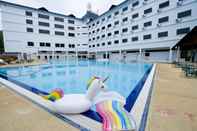 Kolam Renang Swiss Avenue Hotel