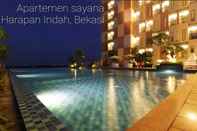 Swimming Pool Apartment Sayana by Sentra Jaya