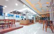 Restaurant 7 Fovere Hotel Kapuas by Conary