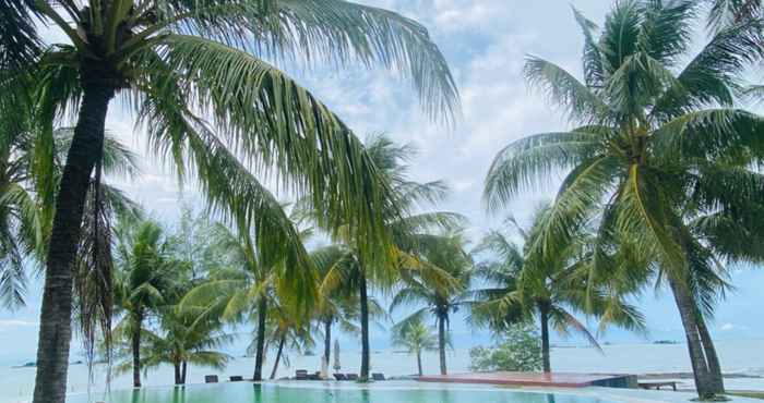 Hồ bơi Orient Resort Phu Quoc