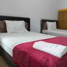 Bedroom 1 Homestay Nurbani Banyuwangi, Alfamart Pulau Merah Sumberagung (Tasya Mart) Hotels