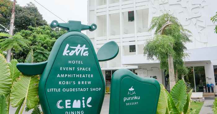 Bên ngoài Kotta Hotel Semarang