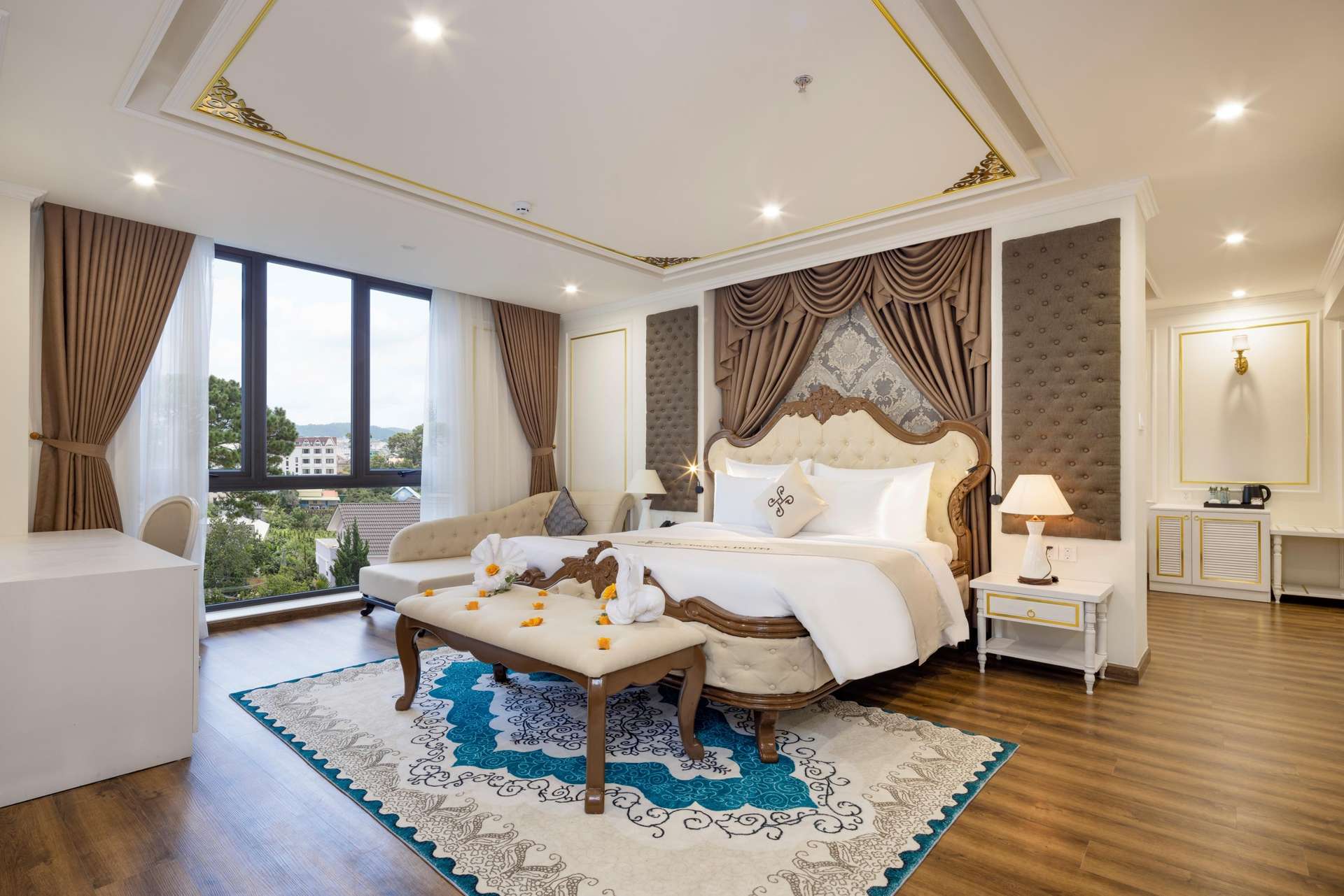 Dalat Prince Hotel - Khách sạn Đà Lạt có chỗ đậu xe
