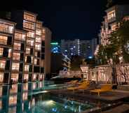 Swimming Pool 5 The Quarter Chaophraya by UHG