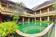 Swimming Pool Townhouse Oak Maxi Hotel Legian Bali