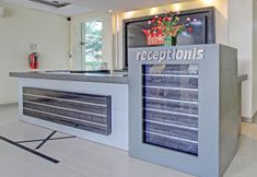 Lobby 5 Collection O 91481 Mahkota Hotel Purwodadi