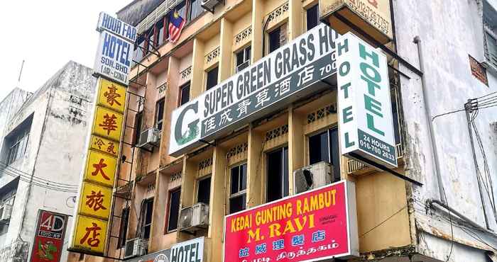 Luar Bangunan SPOT ON 90625 Super Green Grass Hotel