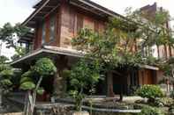 Luar Bangunan Villa Mediana