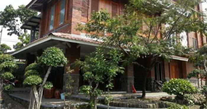 Bangunan Villa Mediana