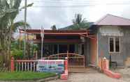 Exterior 4 EXPRESS O 91477 Fazira Home Stay Syariah