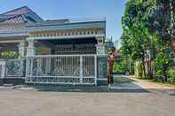 Exterior SPOT ON 91461 Saungawi Stay Syariah