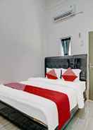 BEDROOM OYO 91505 Elif Homestay Syariah