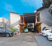 Bangunan 4 OYO 91474 Srikaya Hotel 1