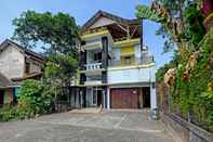 Bangunan OYO 91522 Candi Gebang Guesthouse