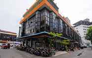 Luar Bangunan 2 SPOT ON 91591 Rafika Homestay Syariah