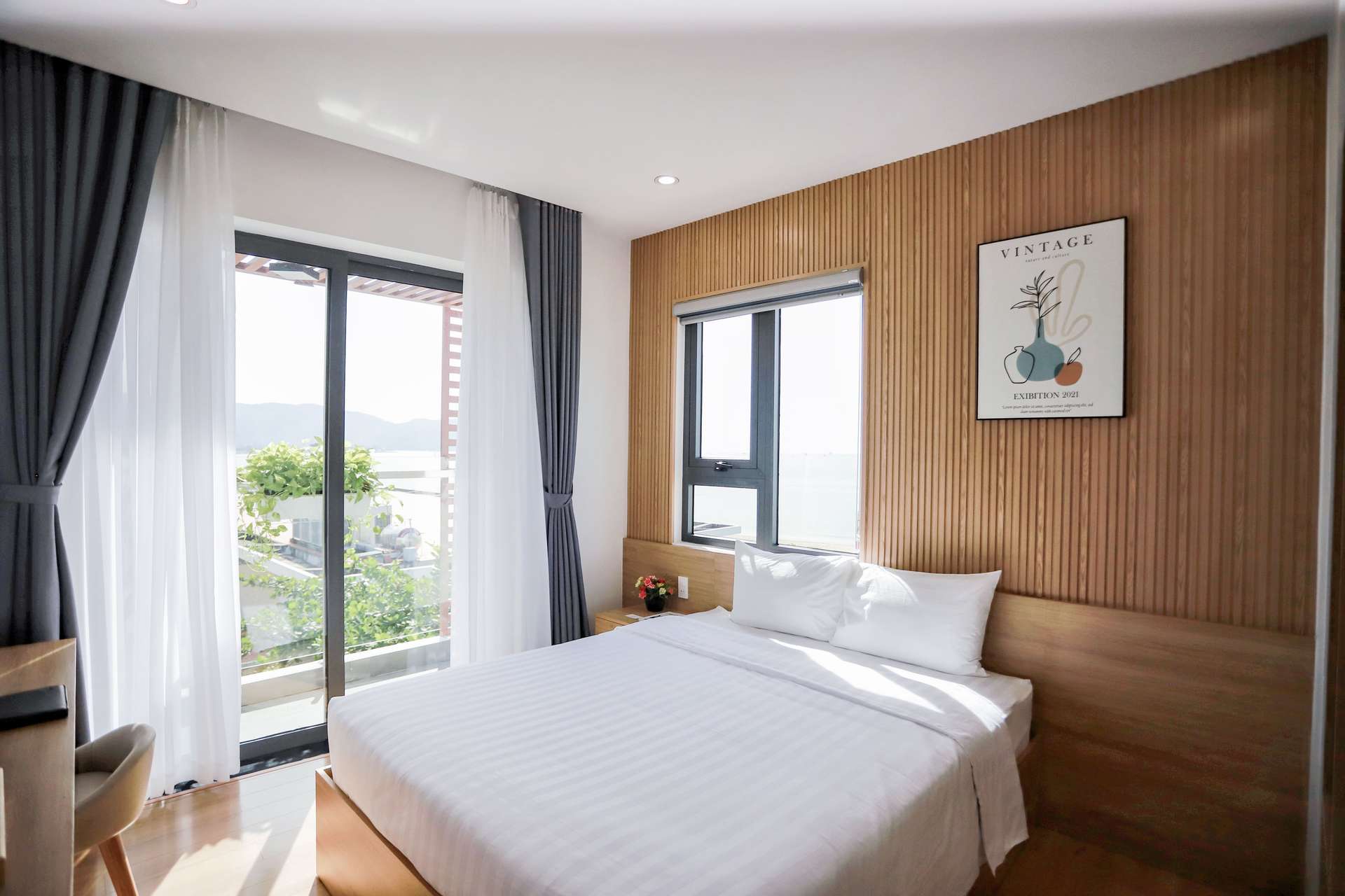 HAKU Boutique Hotel - Khách sạn 3 sao Quy Nhơn