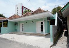 外部的 2 SPOT ON 91589 Bunda Homestay Syariah