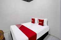 Bedroom OYO 91612 Villa A1