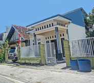 Exterior 2 SPOT ON 91600 Syariah Army Kost & Homestay