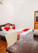 BEDROOM OYO 91607 Steze Guest House Syariah