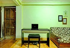 Lobi 6 SPOT ON 91540 Ukuh Guesthouse