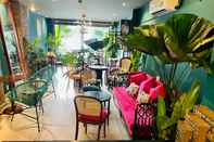 บาร์ คาเฟ่ และเลานจ์ Saigon 118 Hostel and Cafe