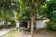 Luar Bangunan SPOT ON 91638 Anna Homestay Syariah