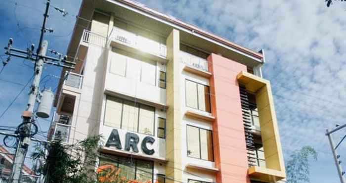 Exterior OYO 905 Arc Homes Hotel Panglao