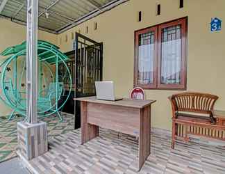 Sảnh chờ 2 SPOT ON 91645 Rifki Homestay Syariah