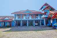 Luar Bangunan Capital O 91644 Loka Hause