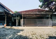 Exterior 7 Collection O 91604 Yuni Inn Az-zikra Syariah